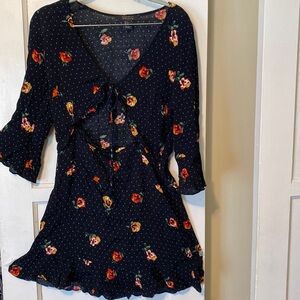 Peekaboo tie black floral dress, L